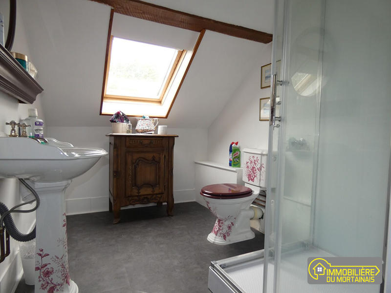 Maison - 330 m² - 7 pièces