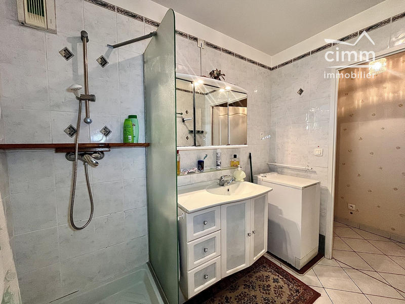 Appartement - 82 m² - 4 pièces