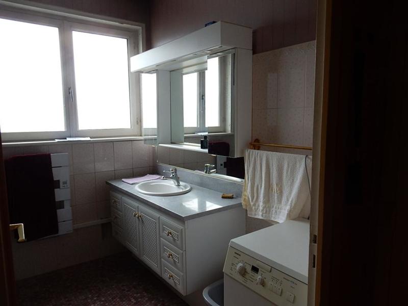 Maison - 302 m² - 12 pièces