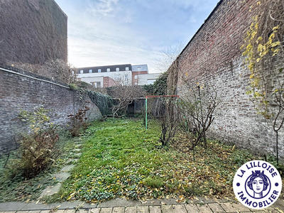 Maison - 260 m² - 8 pièces