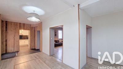 Maison - 91 m² - 5 pièces