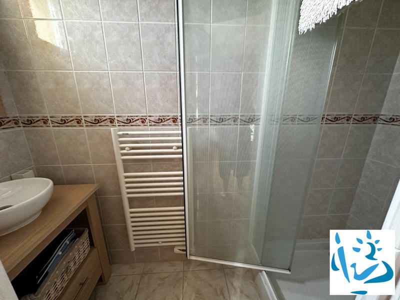 Maison - 187 m² - 8 pièces