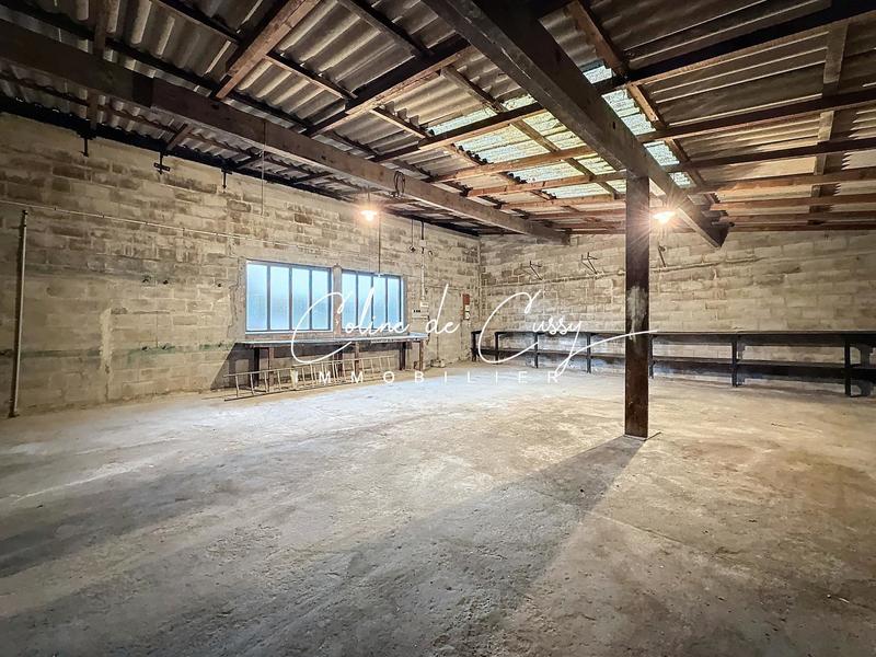 Maison - 234 m² - 7 pièces