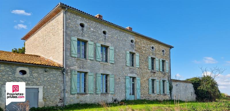 Maison - 520 m² - 17 pièces