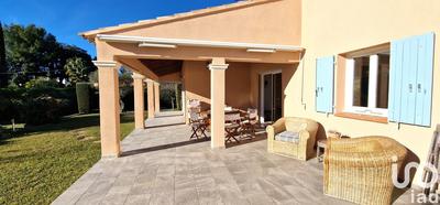 Maison - 203 m² - 6 pièces