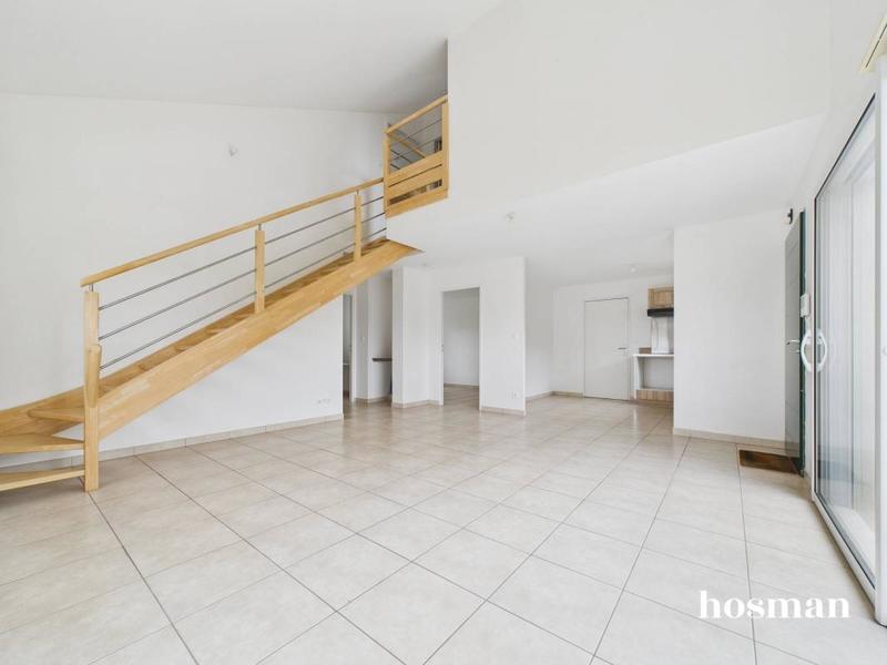 Maison - 96 m² - 4 pièces