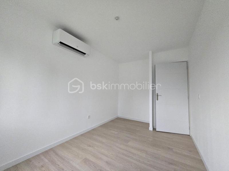 Pavillon - 93 m² - 5 pièces