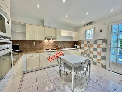 Maison d'architecte - 144 m² - 4 pièces