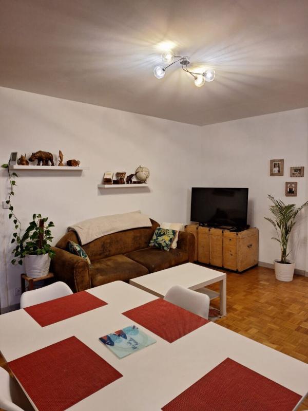 Appartement - 80 m² - 3 pièces