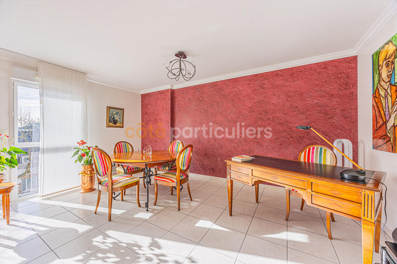 Appartement - 99 m² - 3 pièces