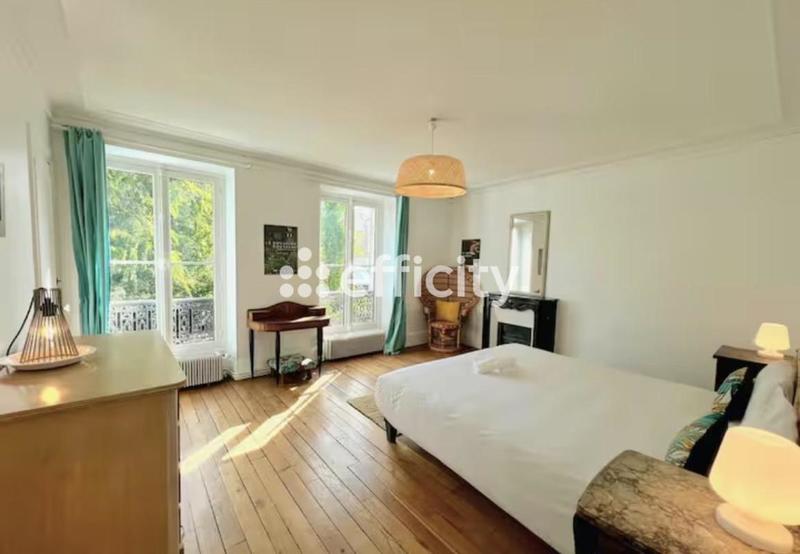 Maison - 170 m² - 6 pièces