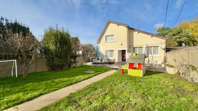 Maison - 81 m² - 4 pièces