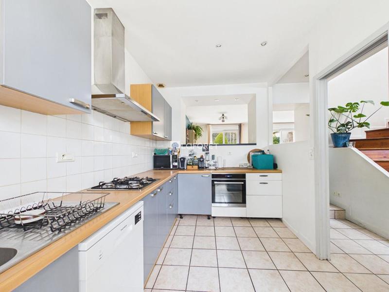 Maison - 93 m² - 4 pièces