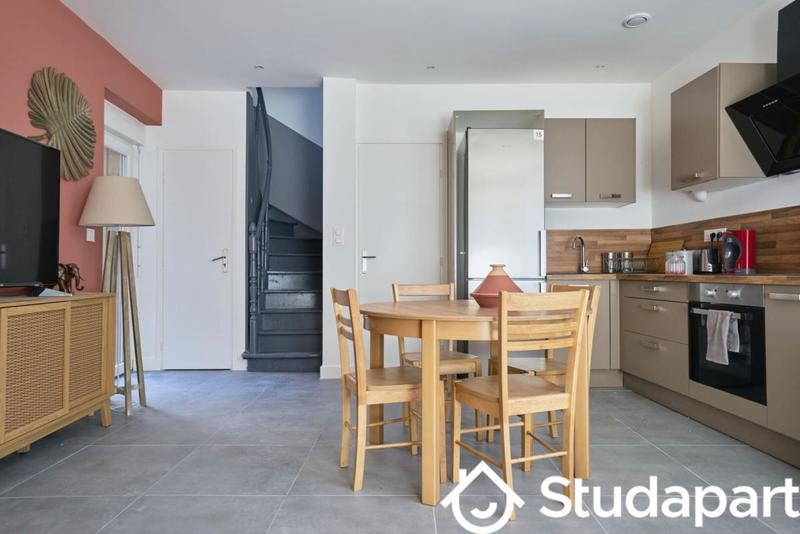 Chambre - 11 m² - 1 pièce