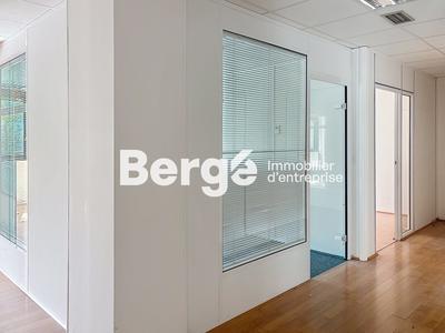 Bureau - 154 m²