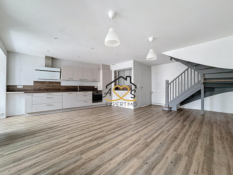 Maison - 110 m² - 6 pièces