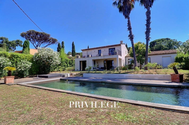 Villa - 315 m² - 6 pièces
