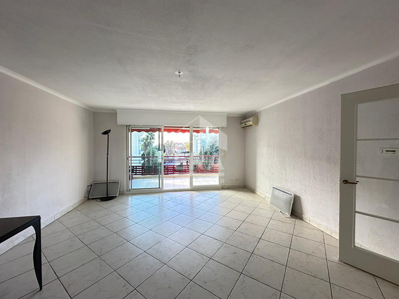 Appartement - 80 m² - 3 pièces