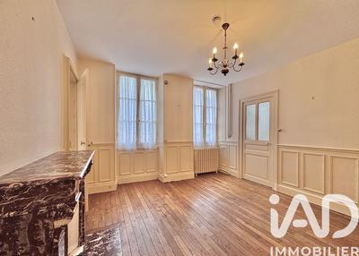 Maison - 107 m² - 4 pièces