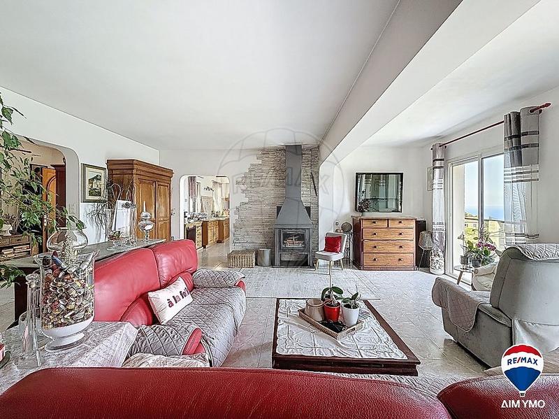 Villa - 179 m² - 6 pièces