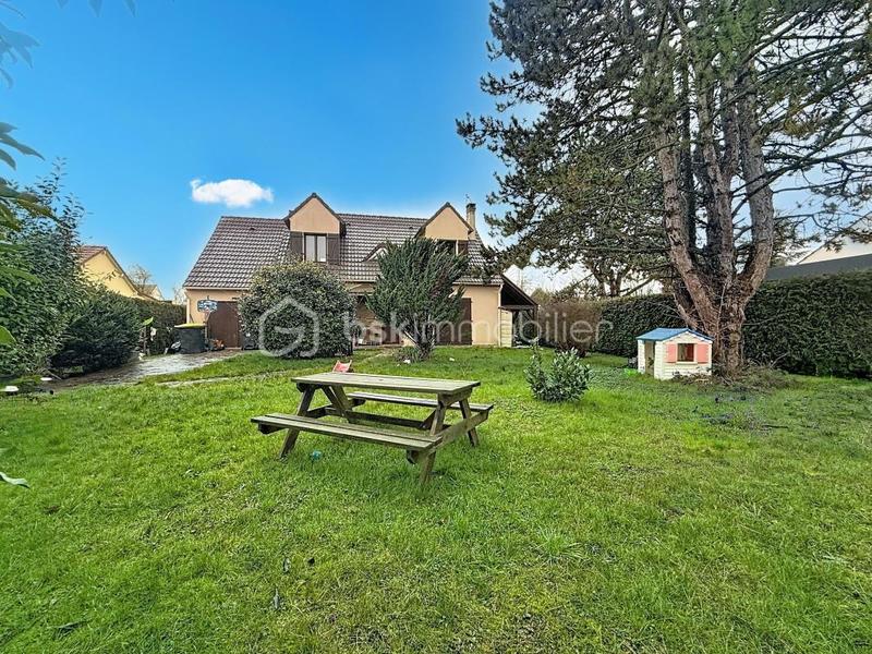 Pavillon - 147 m² - 8 pièces