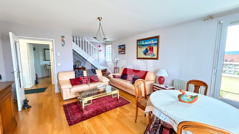 Duplex - 91 m² - 4 pièces