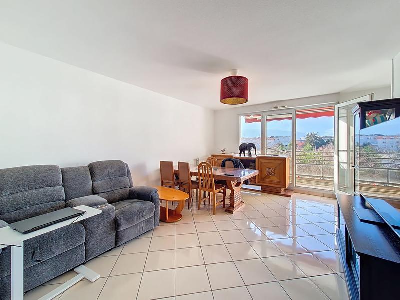 Appartement - 65 m² - 3 pièces