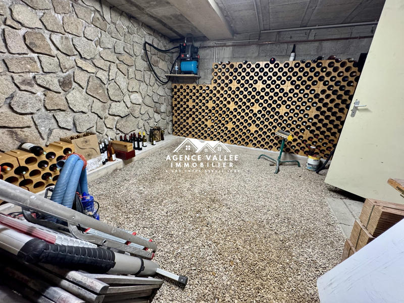 Maison traditionnelle - 160 m² - 7 pièces