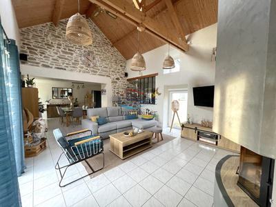 Maison - 160 m² - 6 pièces