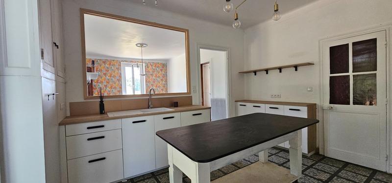 Maison - 208 m² - 7 pièces