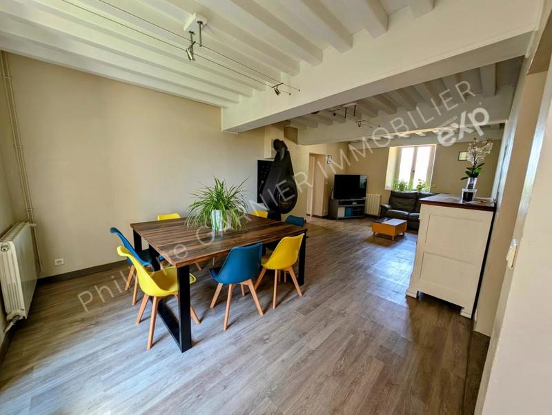 Maison - 180 m² - 7 pièces