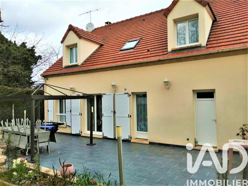 Maison - 185 m² - 7 pièces