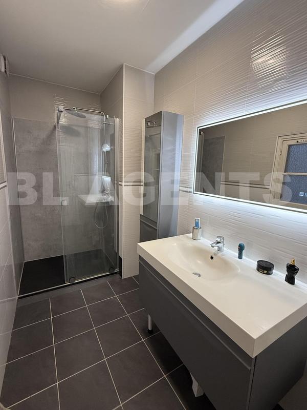 Appartement - 65 m² - 3 pièces