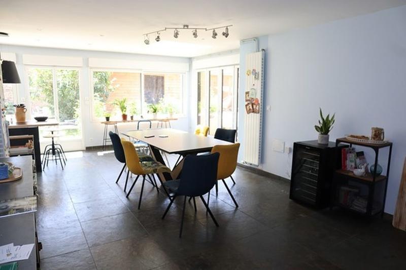 Maison - 210 m² - 7 pièces