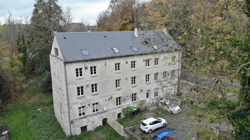 Maison - 545 m² - 13 pièces