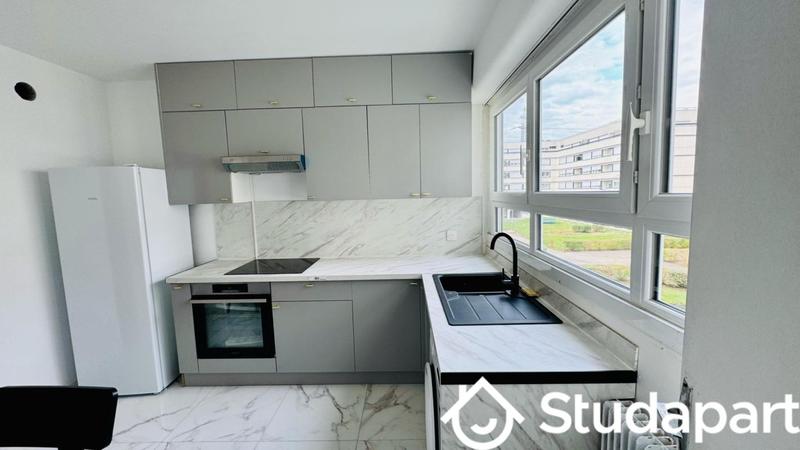 Chambre - 12 m² - 1 pièce