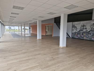 Local commercial - 400 m²