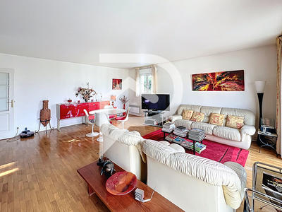 Appartement - 102 m² - 4 pièces