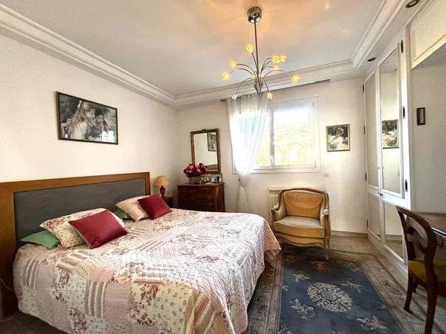 Appartement - 94 m² - 3 pièces