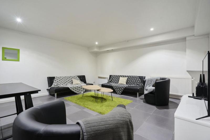 Maison - 107 m² - 7 pièces