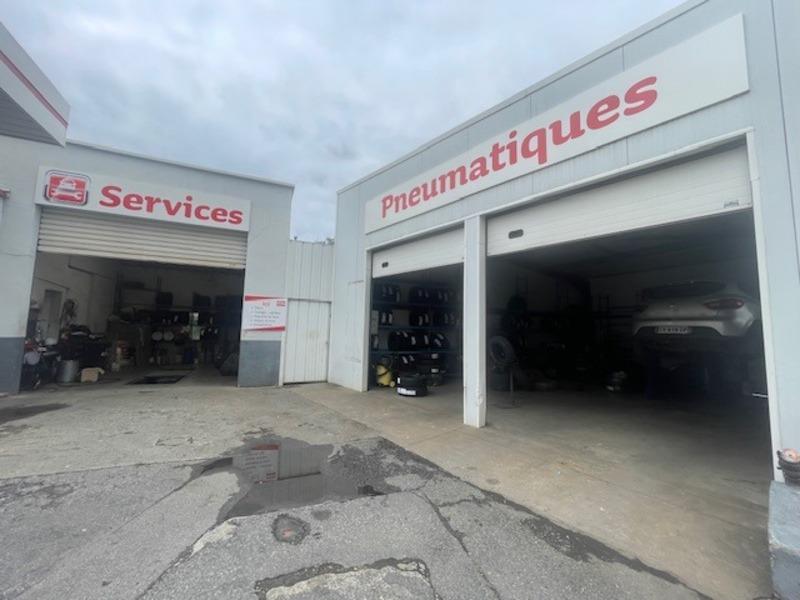 Local commercial - 255 m² - 5 pièces