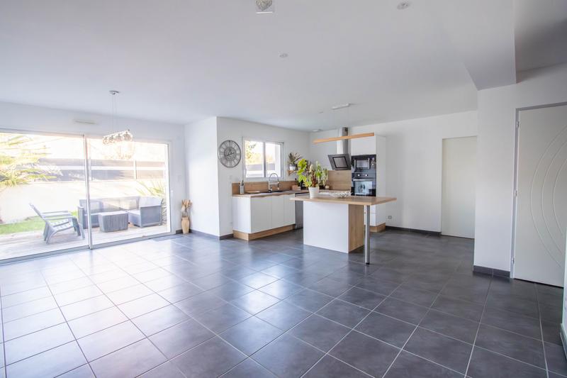 Maison contemporaine - 119 m² - 5 pièces