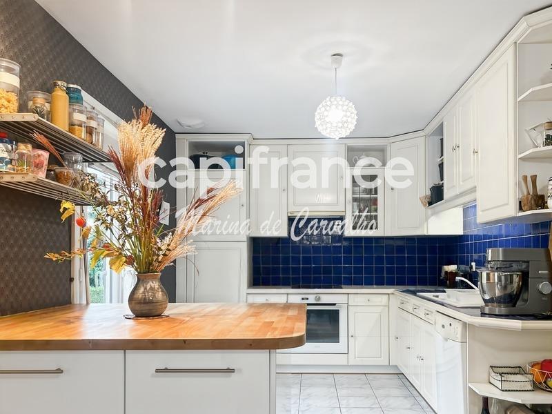 Maison - 142 m² - 8 pièces