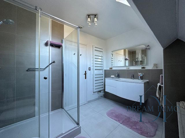 Maison - 127 m² - 5 pièces