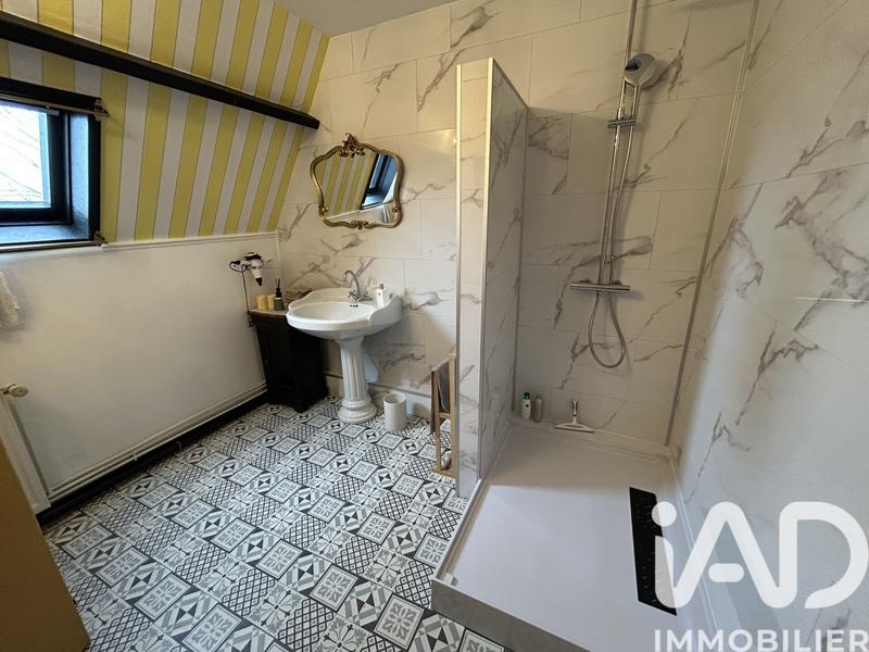 Maison - 166 m² - 6 pièces