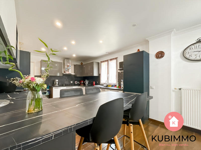 Maison - 105 m² - 6 pièces