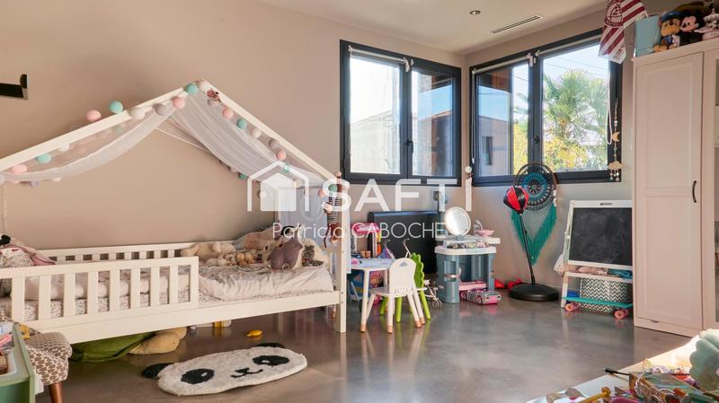 Maison - 160 m² - 5 pièces