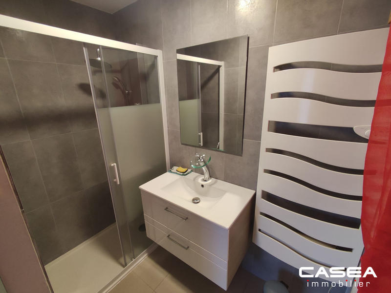 Maison - 196 m² - 6 pièces