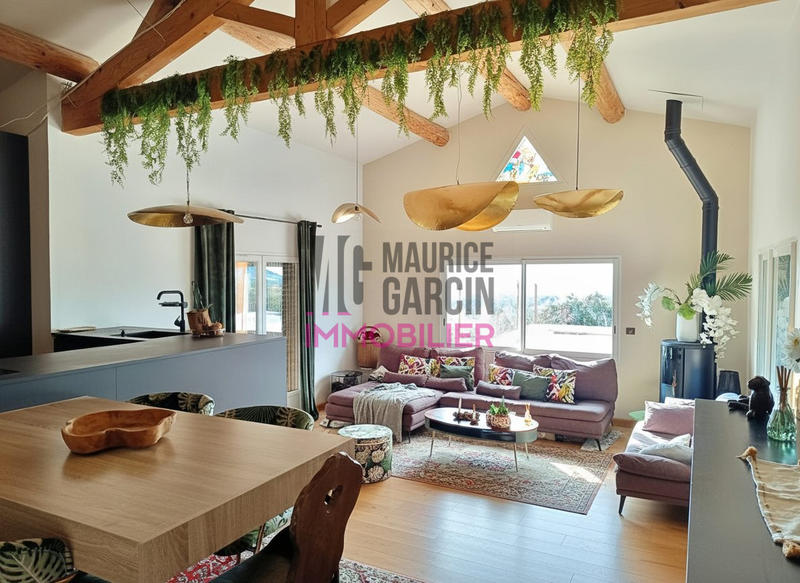 Maison - 114 m² - 4 pièces