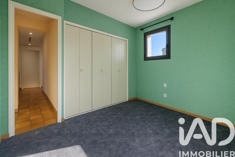 Maison - 260 m² - 7 pièces